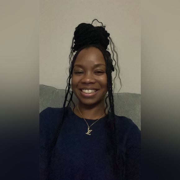 🤷🏽‍♀️She’s Live🤷🏽‍♀️ - Picture 7 of 17